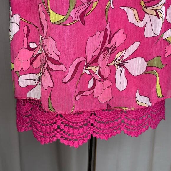 Kut From the Kloth Elsie Cold Should Lace Trim Top - Picture 4 of 9